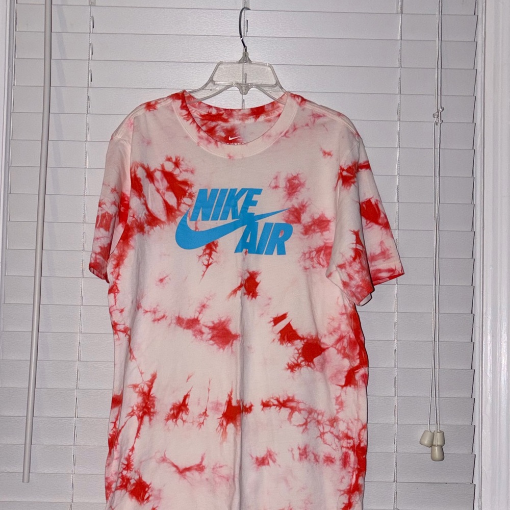 Nike Air Tie-Dye Graphic T-Shirt